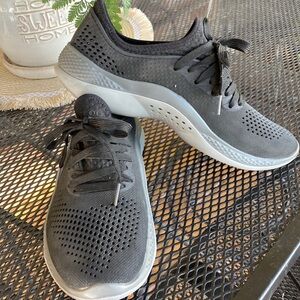 Crocs Lite Ride 360 Pacer WOMEN'S SIZE 9